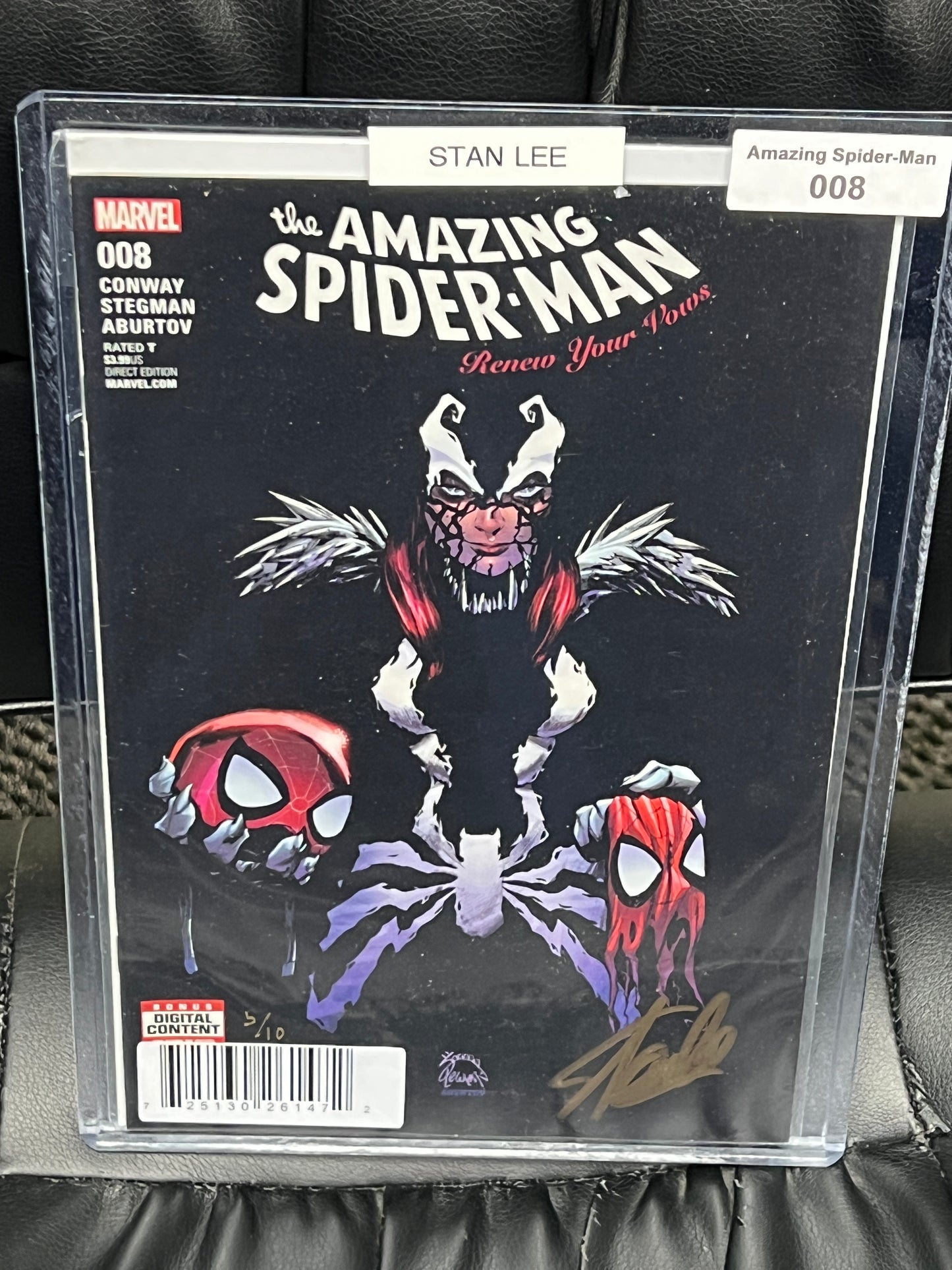 Amazing Spider-Man -Renew Your Vows #008 - Signed by Stan Lee (5/10)