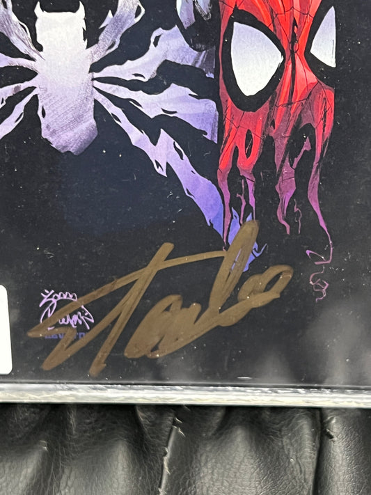 Amazing Spider-Man -Renew Your Vows #008 - Signed by Stan Lee (6/10)
