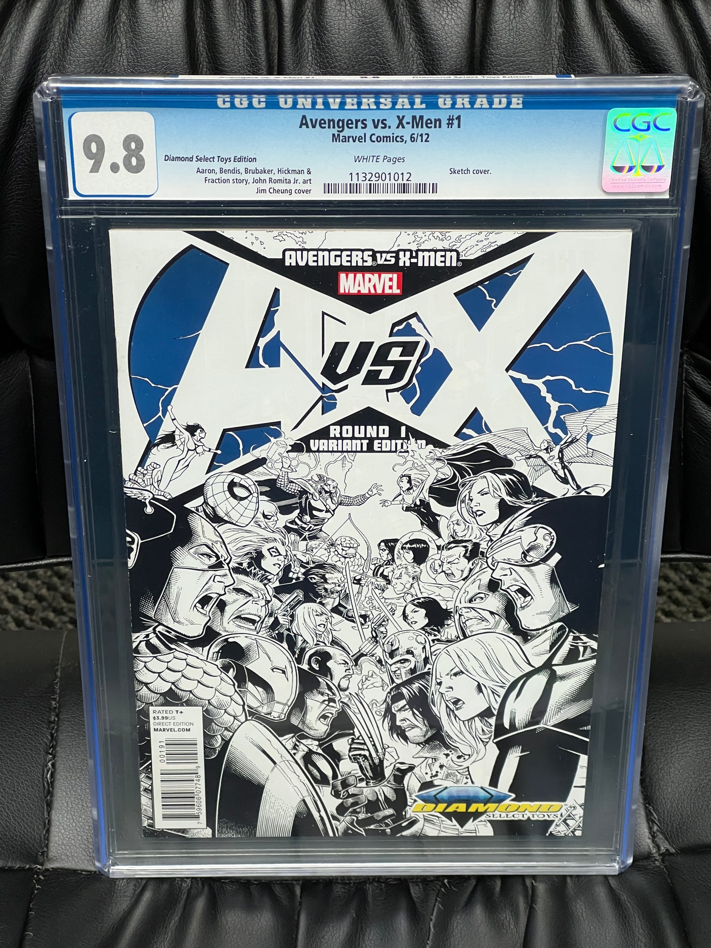 Avengers vs X-Men #1 - CGC 9.8 - Sketch Cover