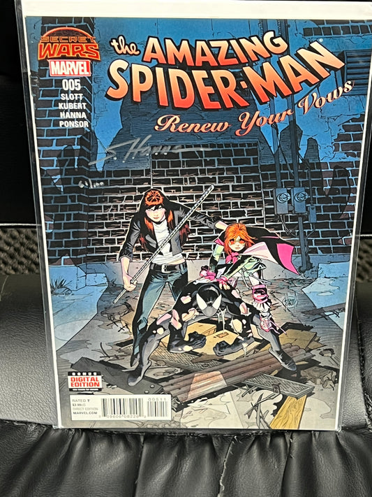 Amazing Spider-Man - Renew Your Vows #005 - Signed by Scott Hanna