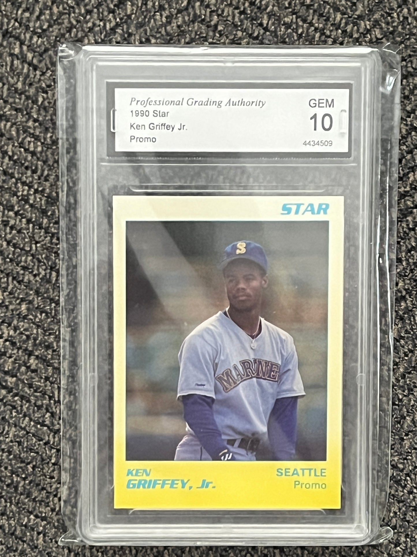 1990 Star - Ken Griffey Jr. Promo (PGA 10.0)